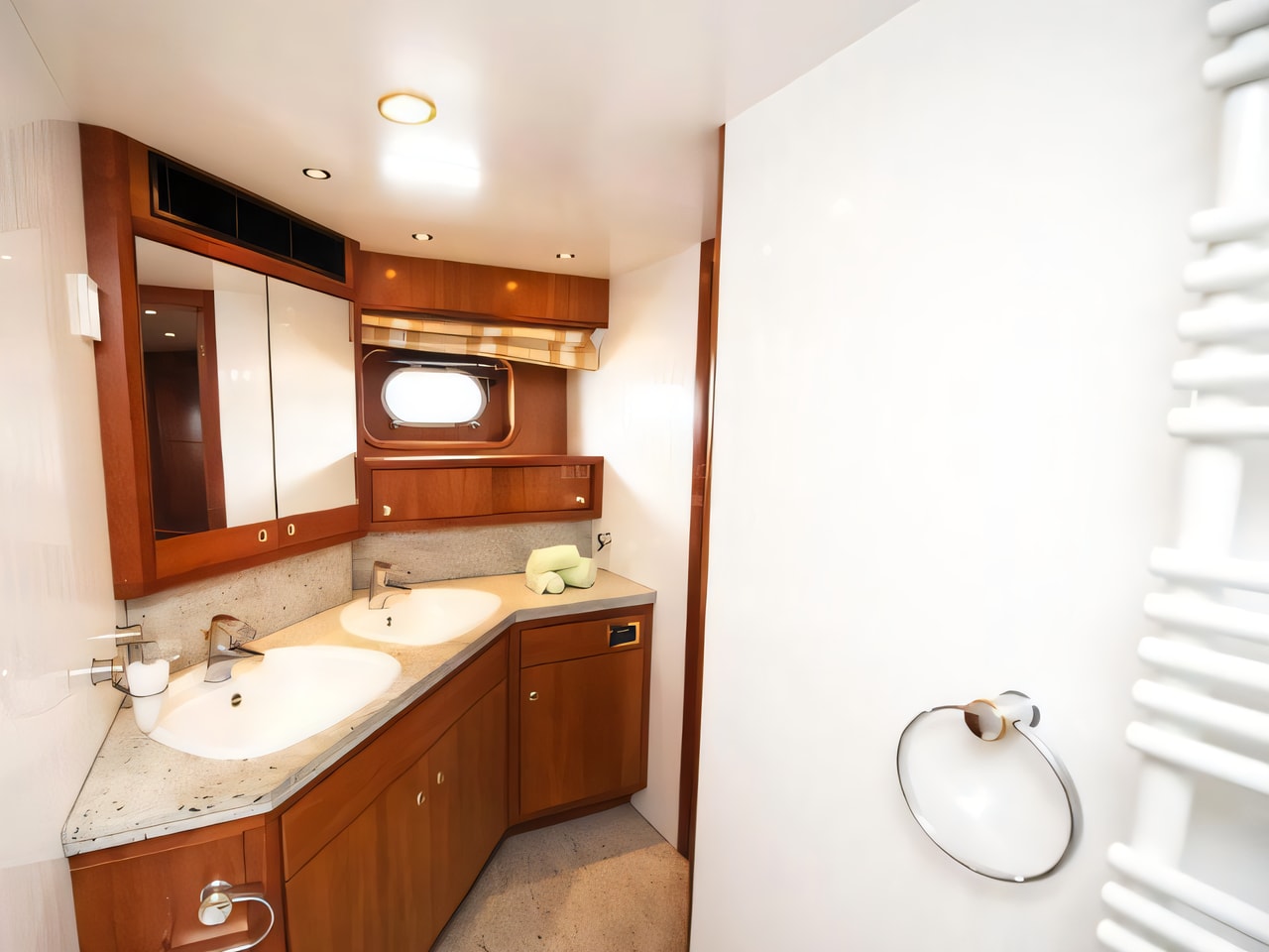 Layout of Moonen 72 motoryacht with 4 cabins Croatia yacht charter