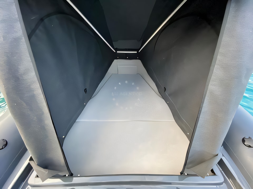 Interior of Seafarer 33 motor boat with 1 cabins Croatia yacht charter