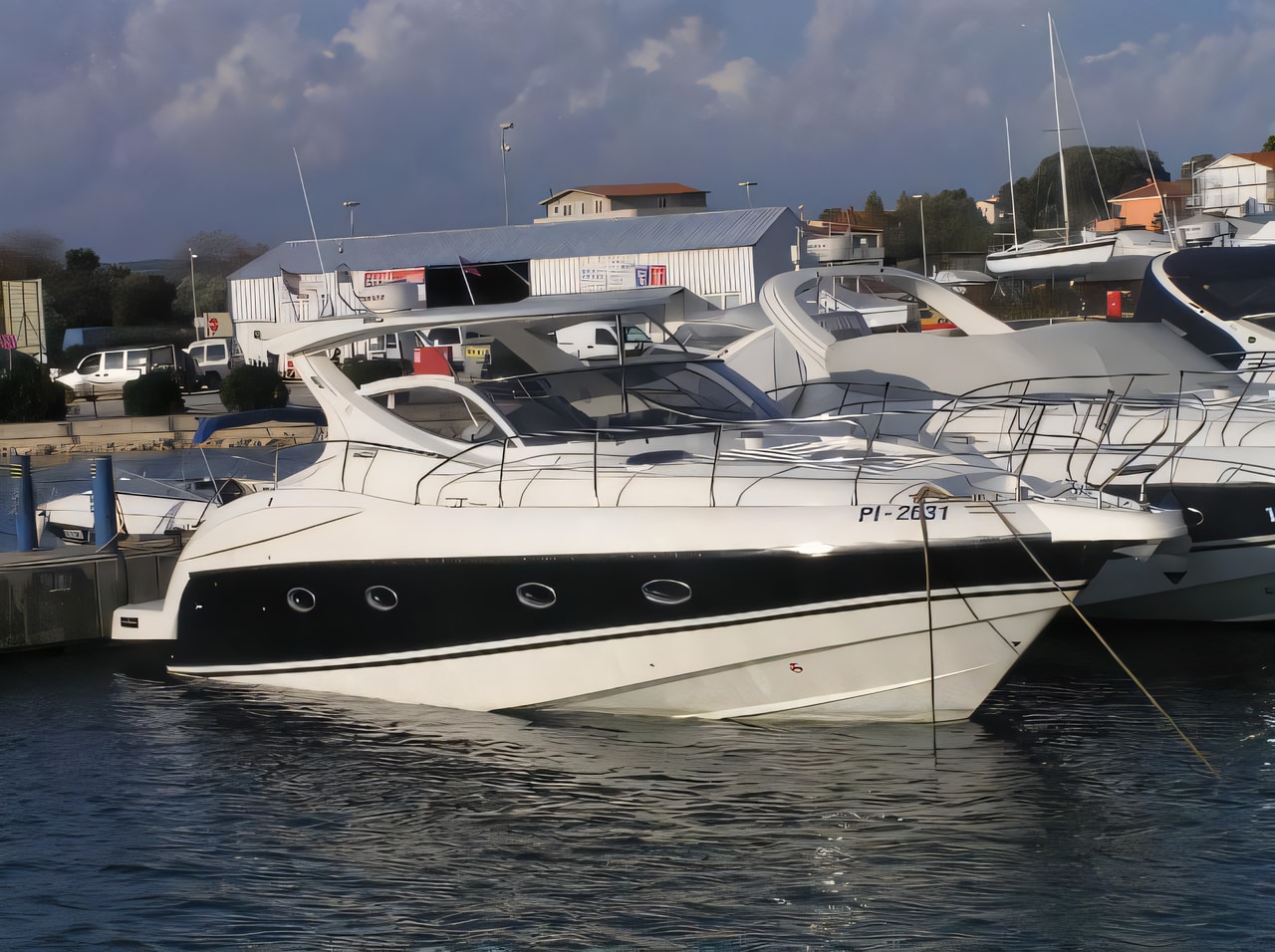 Exterior overview of Salpa 39.5 motor boat for charter from Adriatic Croatia