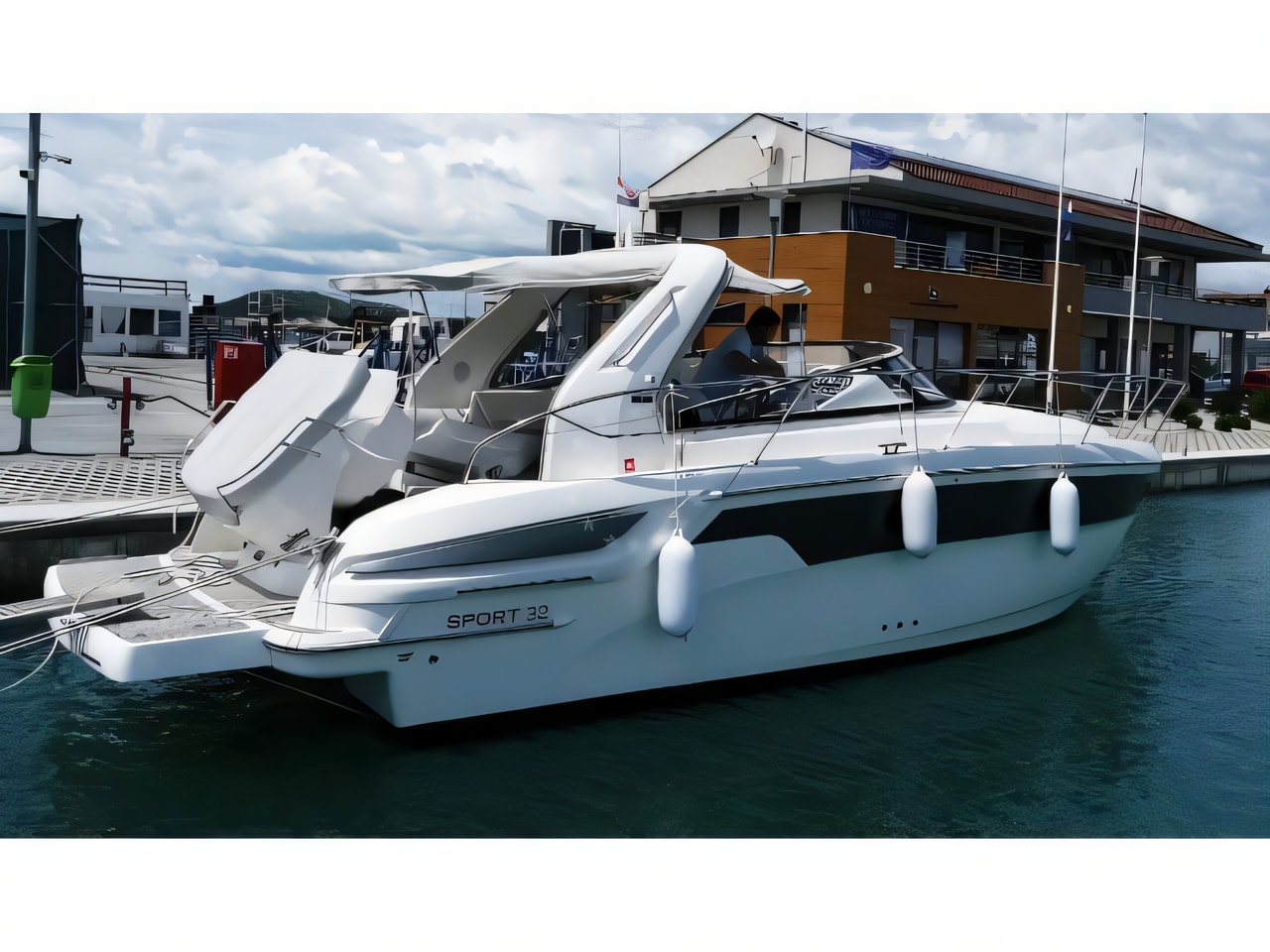 Exterior overview of Bavaria Sport 32 motor boat for charter from Pirovac in the Sibenik sailing area Croatia