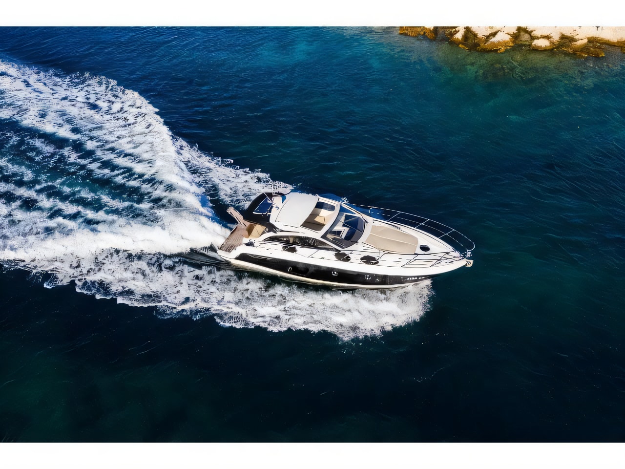 Exterior overview of Sessa C38 motoryacht for charter from Tribunj in the Sibenik sailing area Croatia