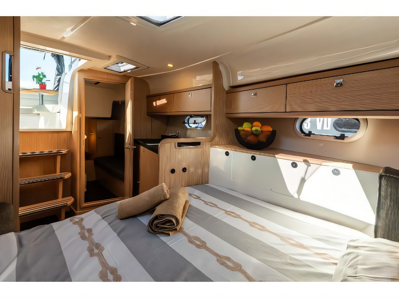 Bavaria 29 Sport yacht layout 1 cabins Croatia charter
