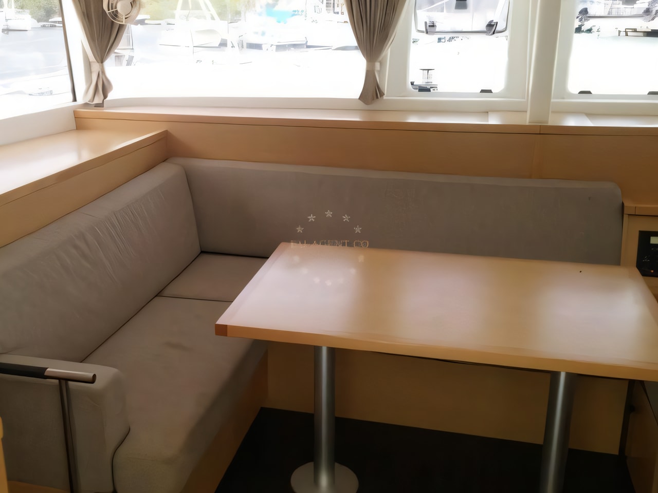Layout of Lagoon 400 S2 catamaran with 6 cabins Croatia yacht charter