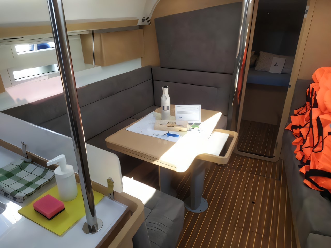 Layout of Elan 40 Impression sail boat with 3 cabins Croatia yacht charter