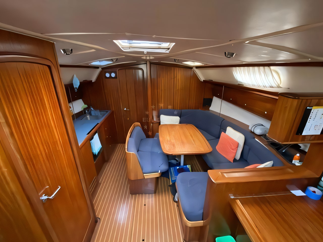 Layout of Bavaria 41 sail boat with 3 cabins Croatia yacht charter