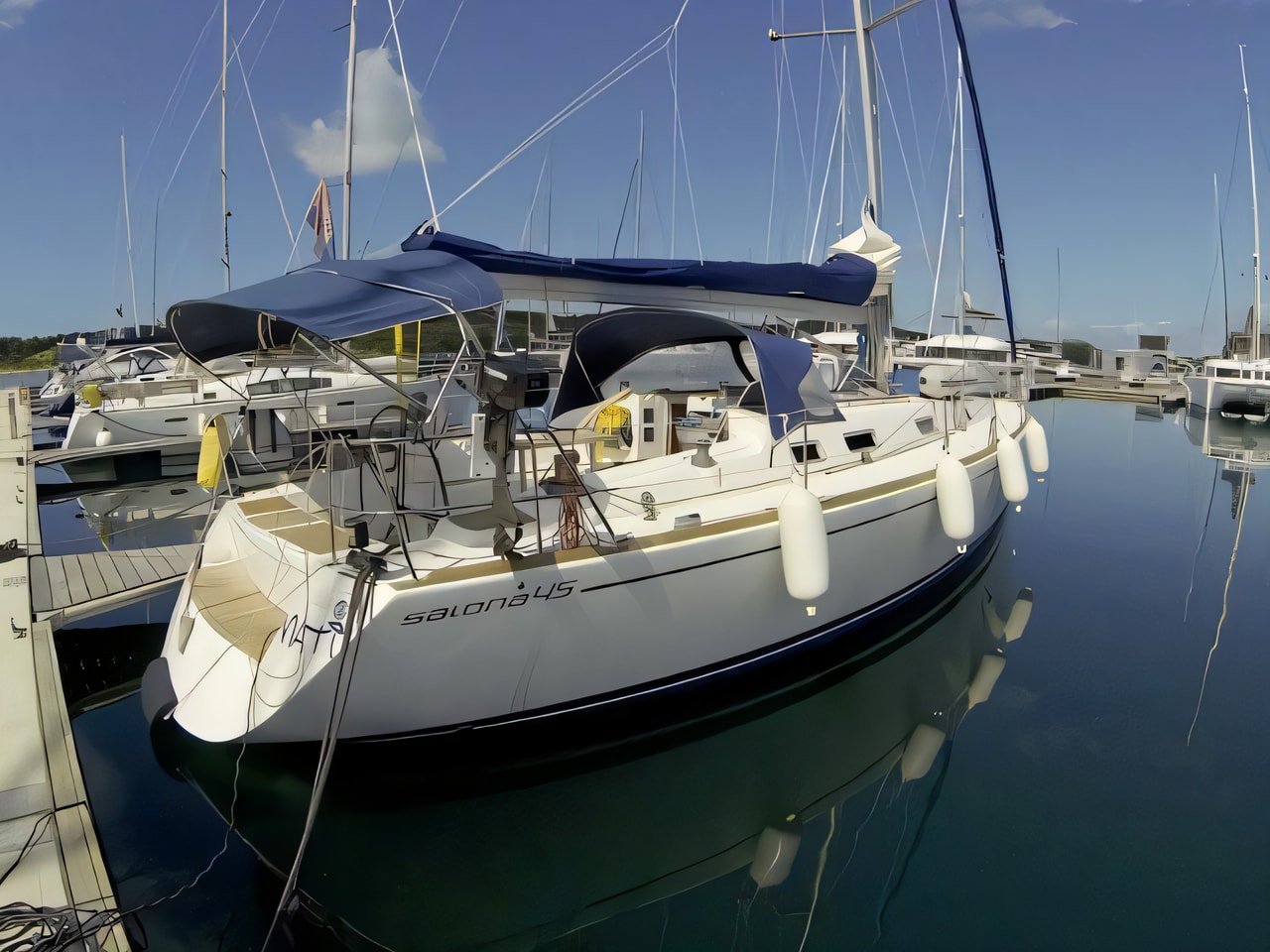 Exterior overview of Salona 45 sail boat for charter from Krk Punat port in the Istria / Kvarner sailing area Croatia