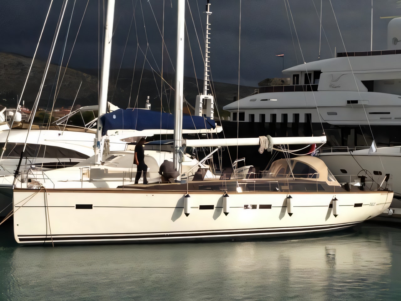 Exterior overview of D&D Kufner 54 sail boat for charter from Krk Marina Punat in the Istria / Kvarner sailing area Croatia