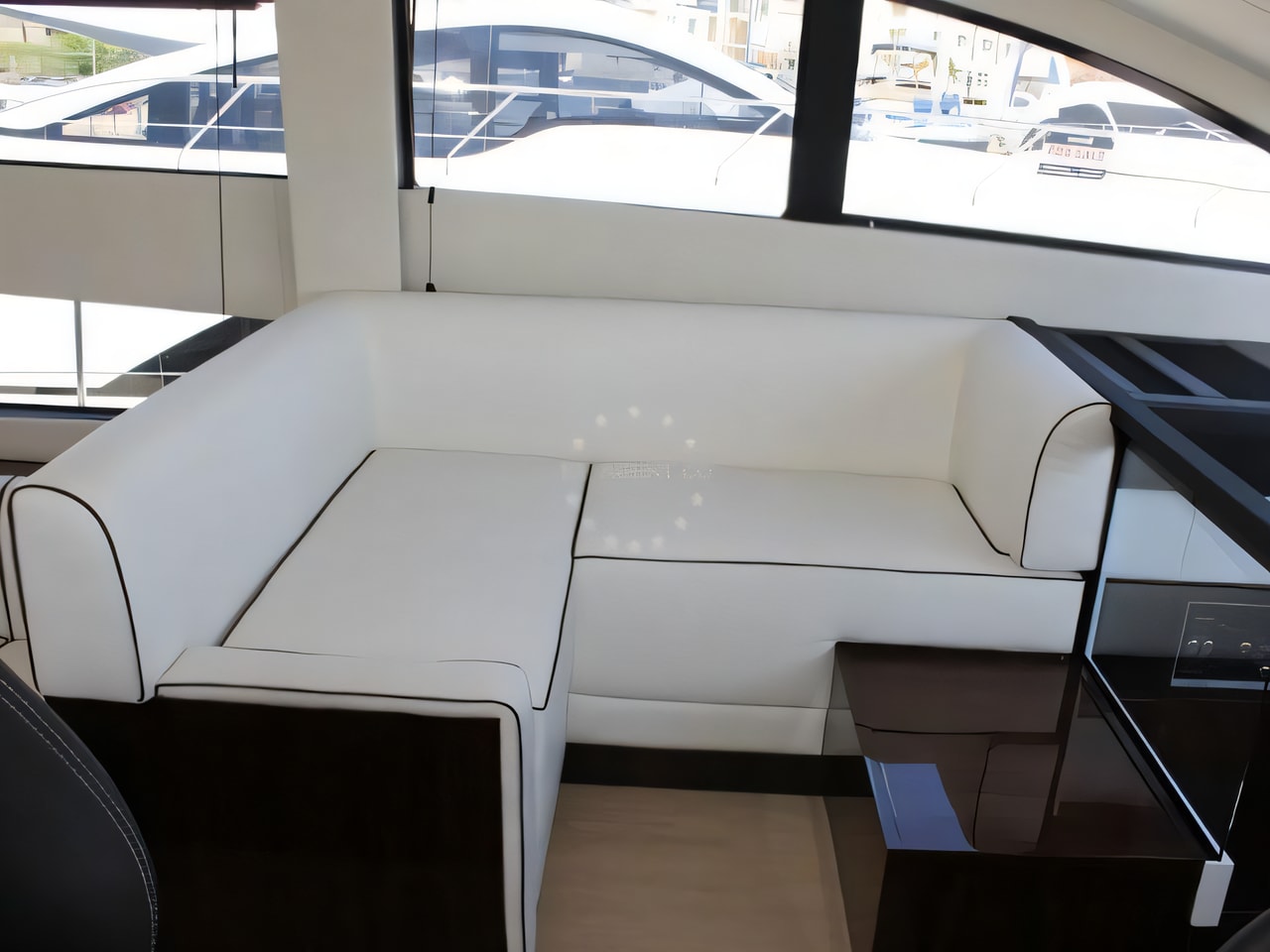 Fairline Squadron 50 yacht layout 3 cabins Croatia charter