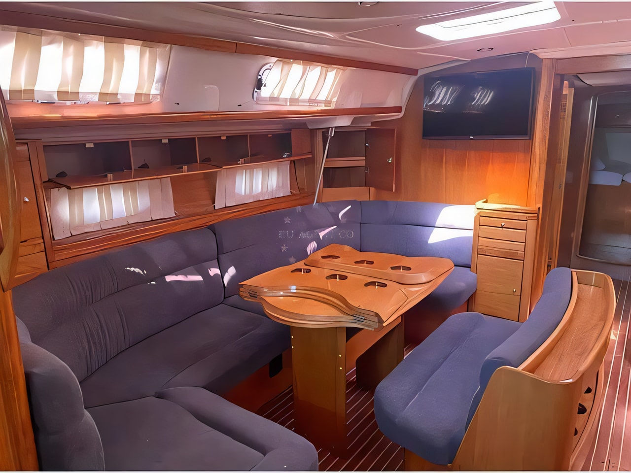Bavaria 50 Cruiser yacht layout 5 cabins Croatia charter