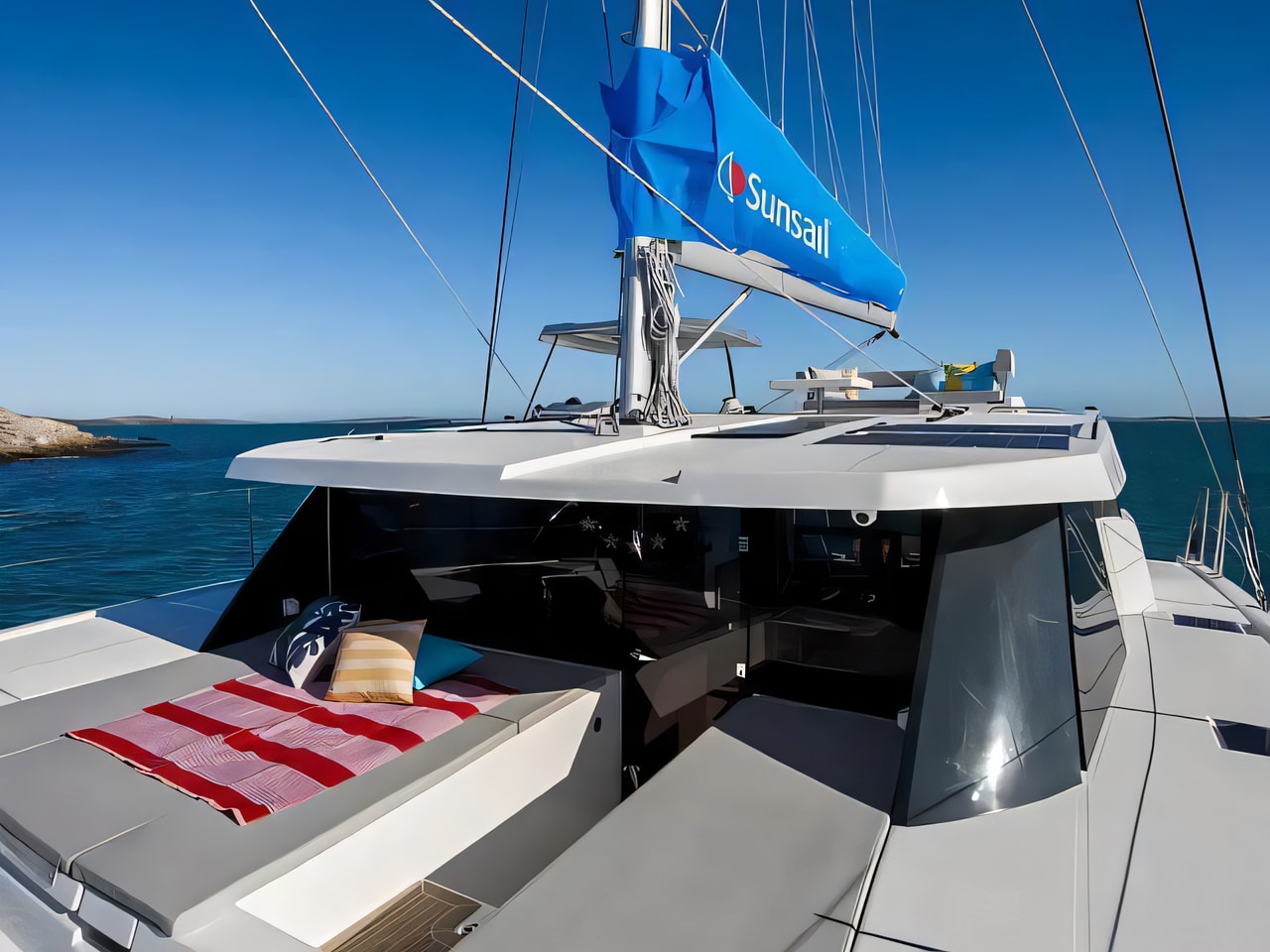 Layout of Sunsail 424 / 4 / 4 catamaran with 4 cabins Croatia yacht charter
