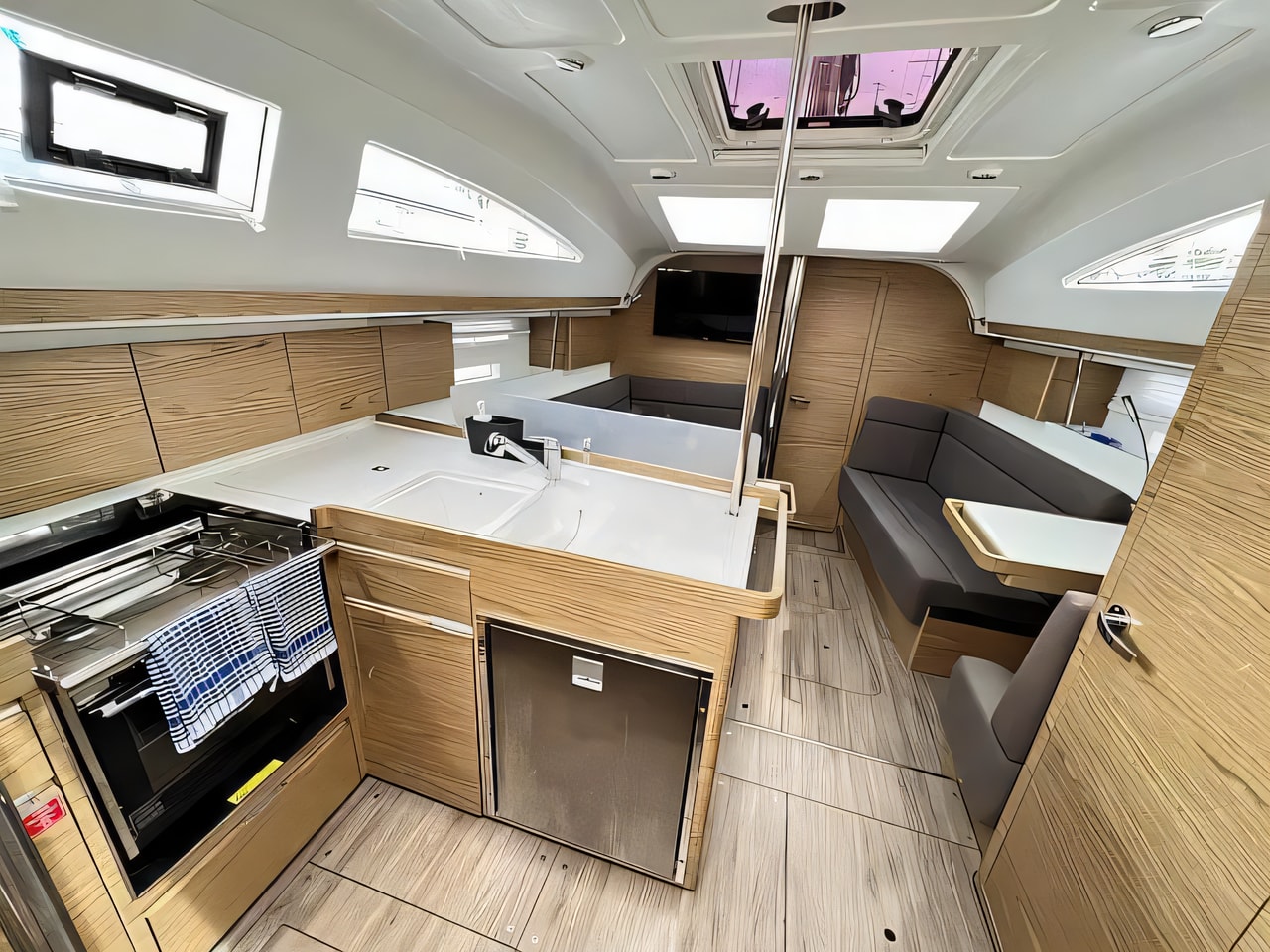 Layout of Elan 40 Impression sail boat with 3 cabins Croatia yacht charter