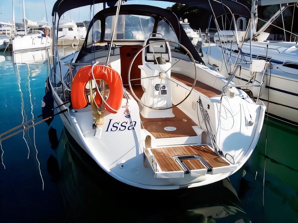 Exterior overview of Bavaria 34 C sail boat for charter from Rogoznica Marina Frapa in the Sibenik sailing area Croatia