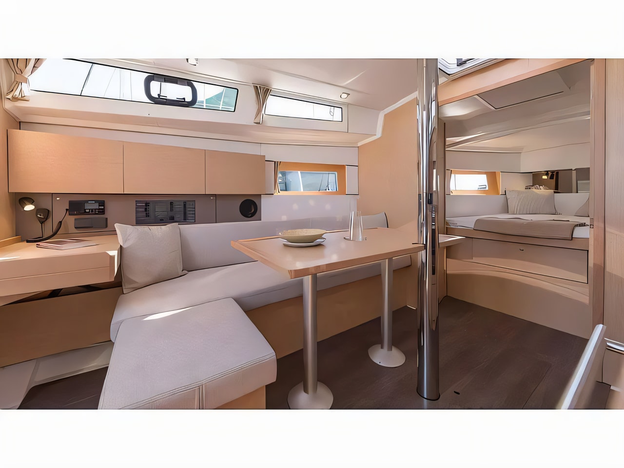 Layout of Oceanis 38.1 7 Personen sail boat with 3 cabins Croatia yacht charter
