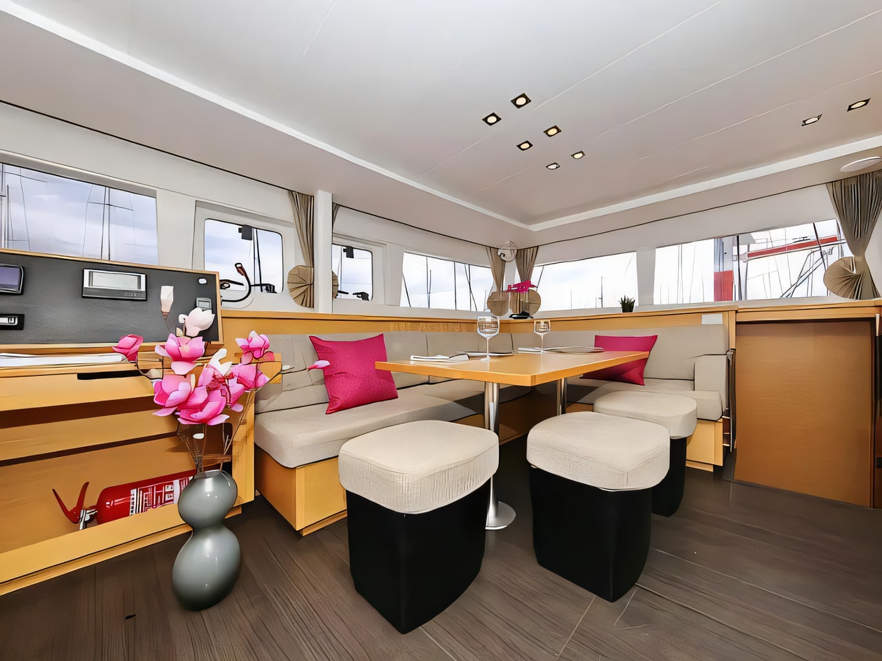 Layout of Lagoon 450 F catamaran with 6 cabins Croatia yacht charter