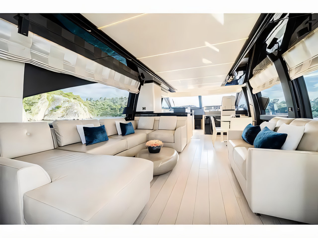 Layout of Azimut 72 Fly motoryacht with 6 cabins Croatia yacht charter