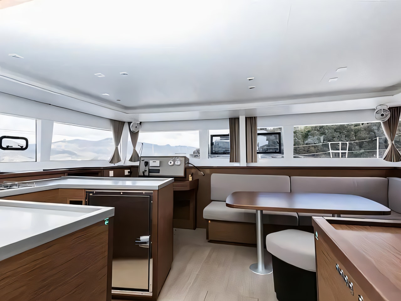Lagoon 450 Flybridge yacht layout 6 cabins Croatia charter