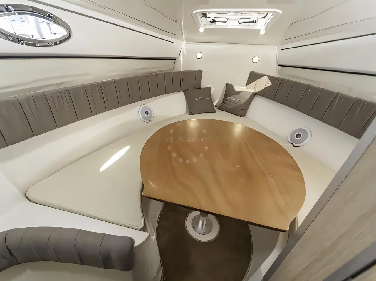 Layout of Eolo 770 Cruiser motor boat with 1 cabins Croatia yacht charter