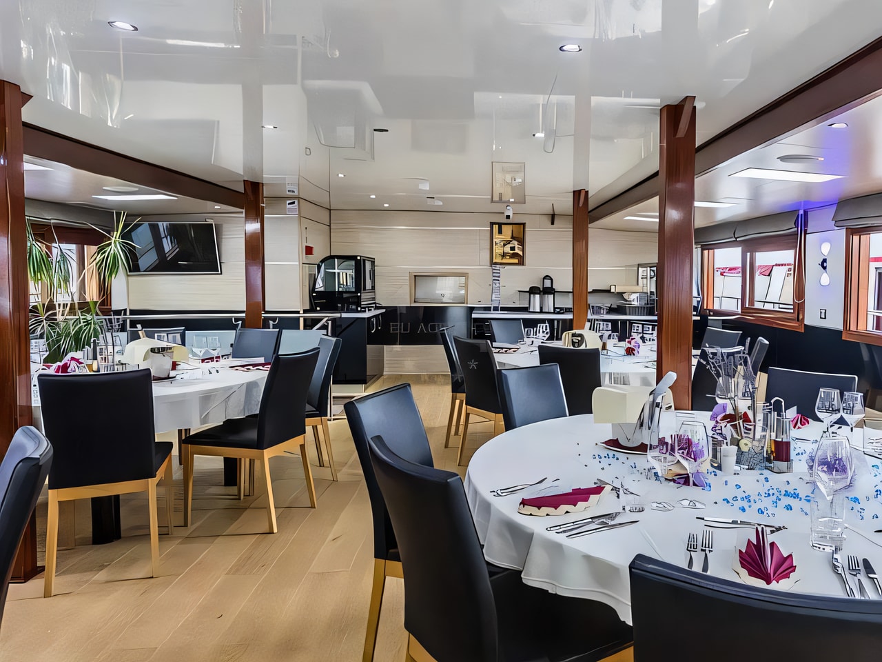Layout of Motoryacht Karizma motoryacht with 1 cabins Croatia yacht charter