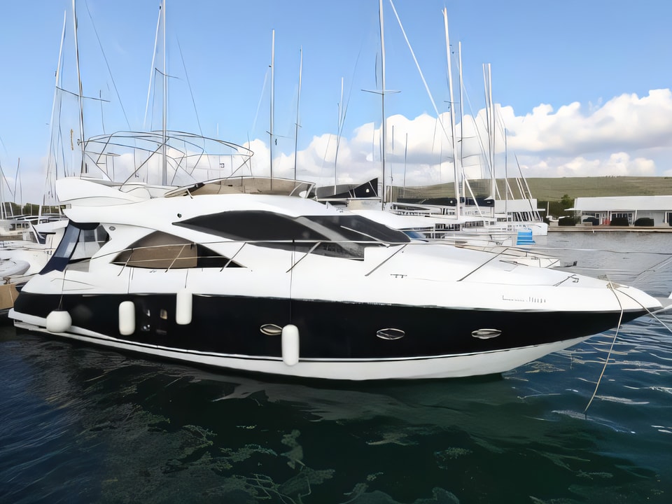 Exterior overview of Sunseeker Manhattan 50 motoryacht for charter from Sukosan Marina Dalmacija in the Zadar sailing area Croatia
