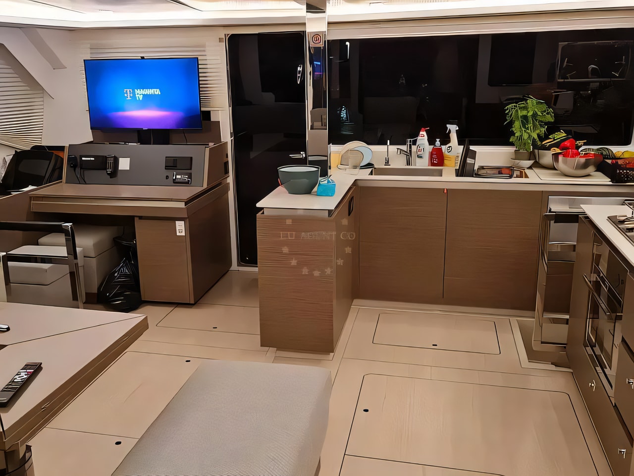 Layout of Leopard 50 catamaran with 5 cabins Croatia yacht charter