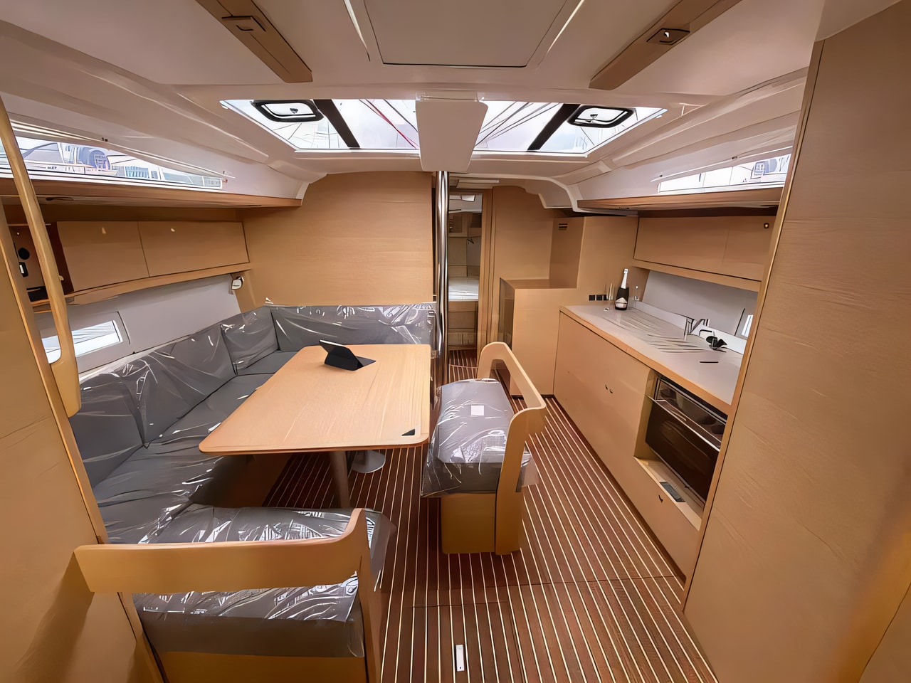 Layout of Dufour 430 sail boat with 4 cabins Croatia yacht charter