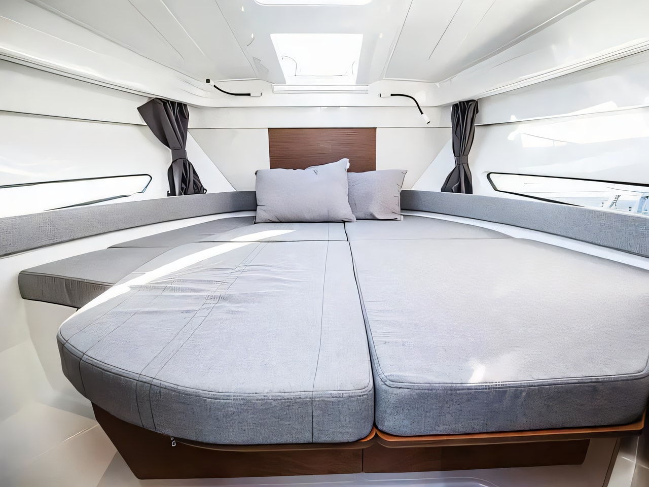 Antares 9 yacht layout 0 cabins Croatia charter