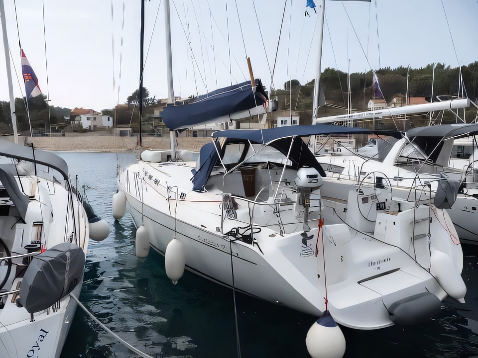 Exterior overview of Beneteau Cyclades 50.5 sail boat for charter from Solta Rogac in the Split sailing area Croatia