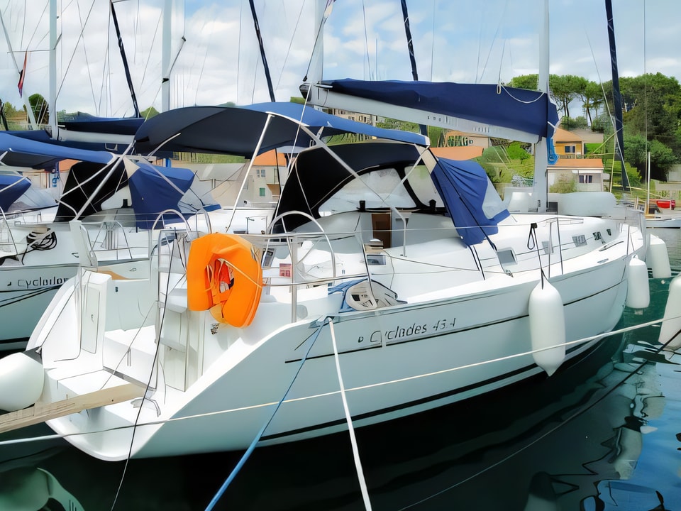 Exterior overview of Beneteau Cyclades 43.4 sail boat for charter from Solta Rogac in the Split sailing area Croatia