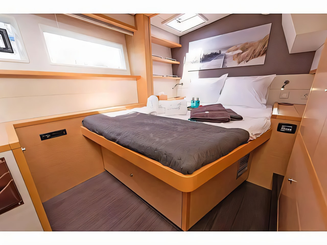 Layout of Lagoon 52 catamaran with 5 cabins Croatia yacht charter