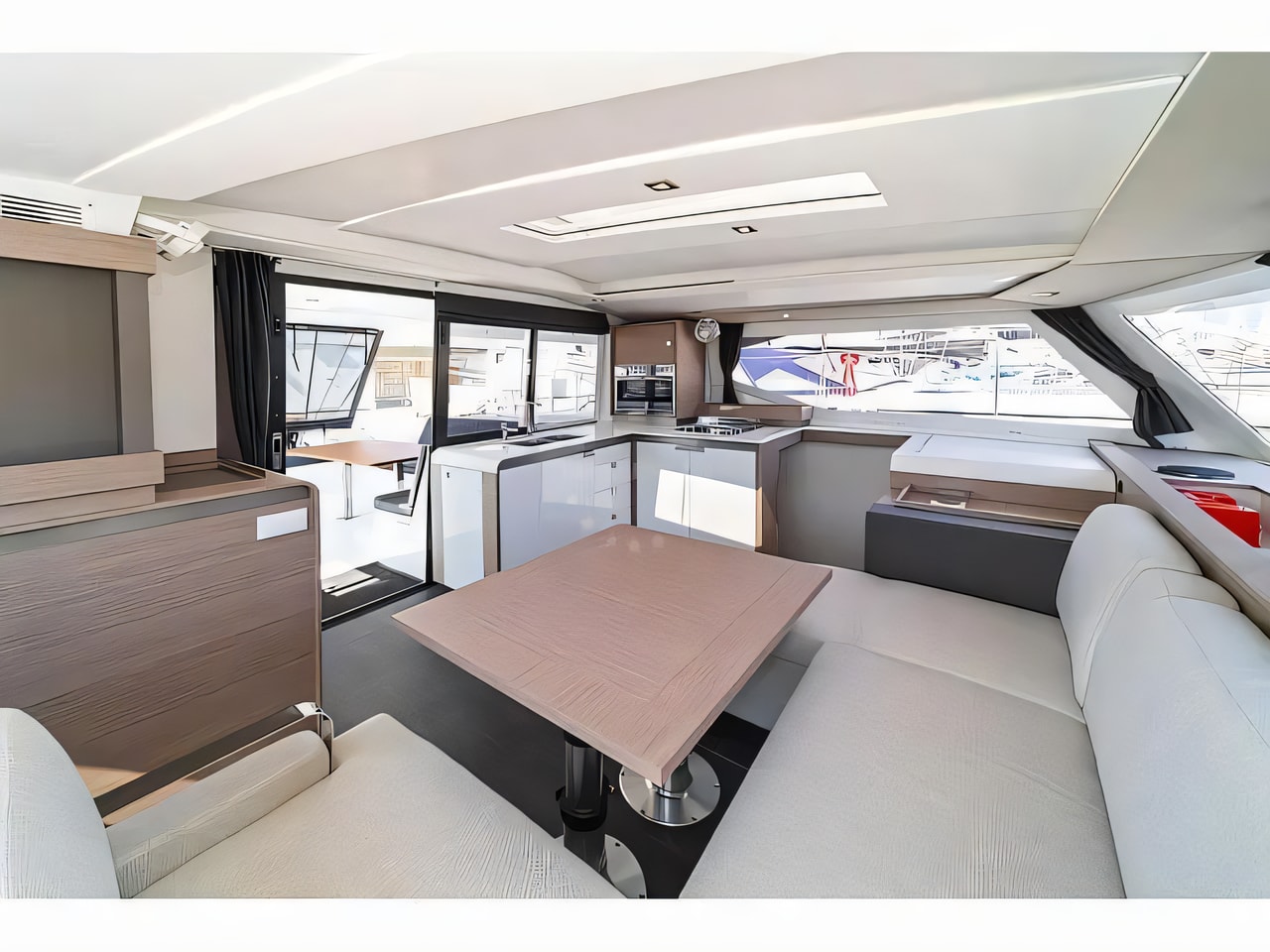 Layout of Isla 40 catamaran with 5 cabins Croatia yacht charter