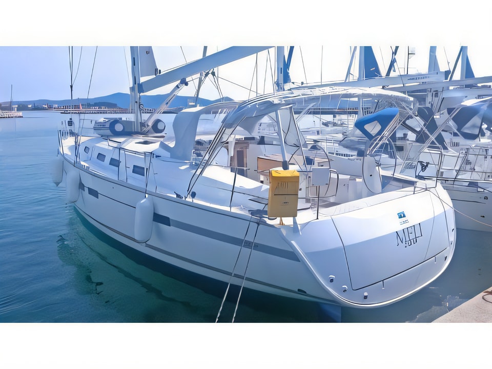 Exterior overview of Bavaria 45 Cruiser sail boat for charter from Sukosan Marina Dalmacija in the Kornati sailing area Croatia