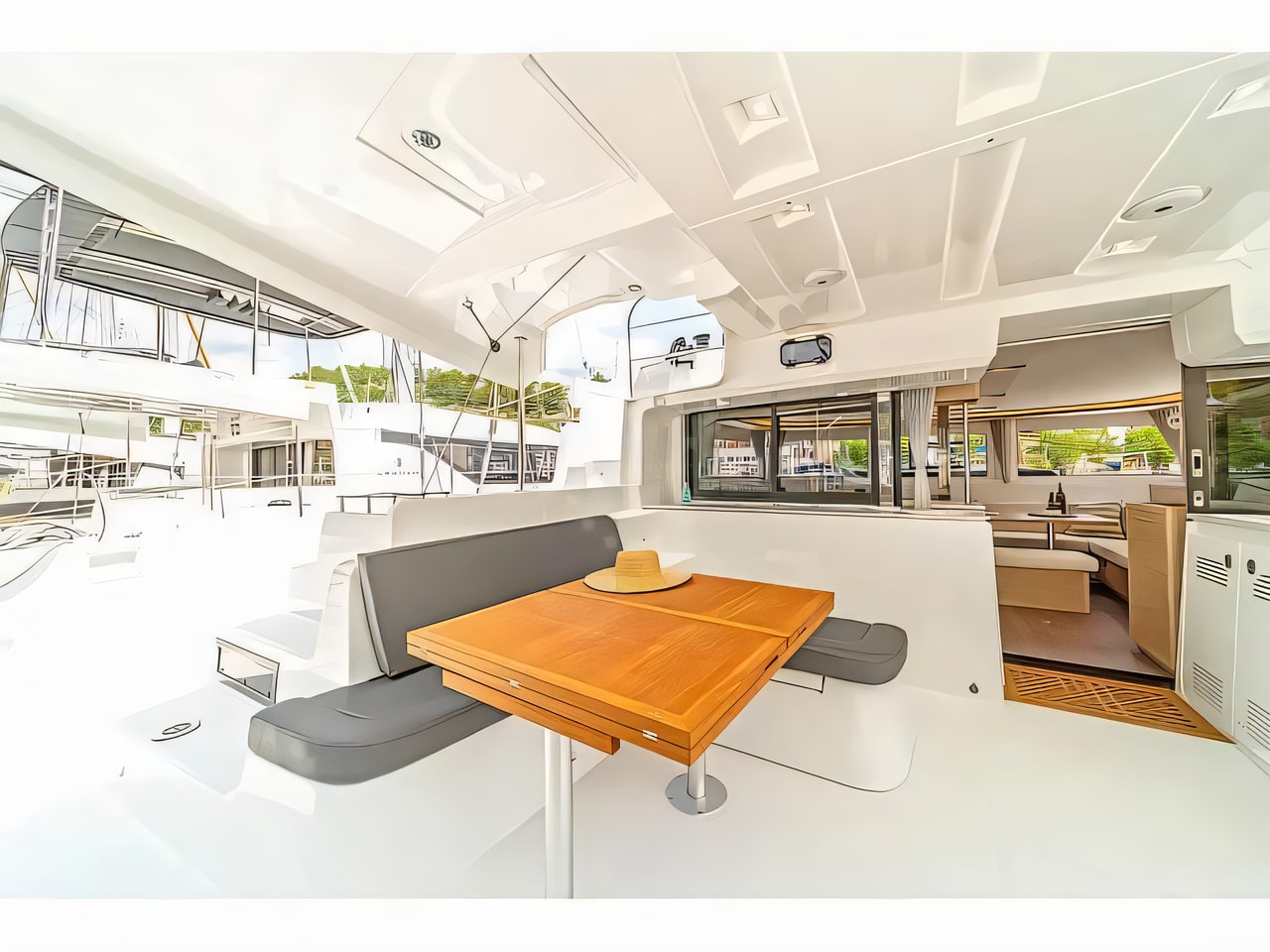 Layout of Lagoon 46 catamaran with 6 cabins Croatia yacht charter