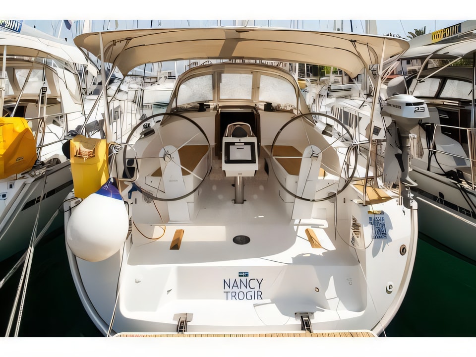 Exterior overview of Bavaria Cruiser 37 sail boat for charter from Trogir ACI Marina in the Split sailing area Croatia
