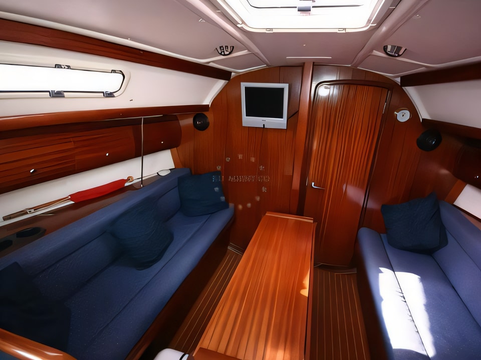 Bavaria 32 yacht photo Croatia charter