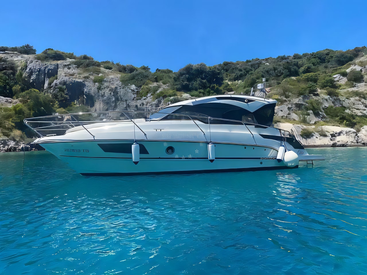 Layout of Grandezza 28 OC motor boat with 2 cabins Croatia yacht charter