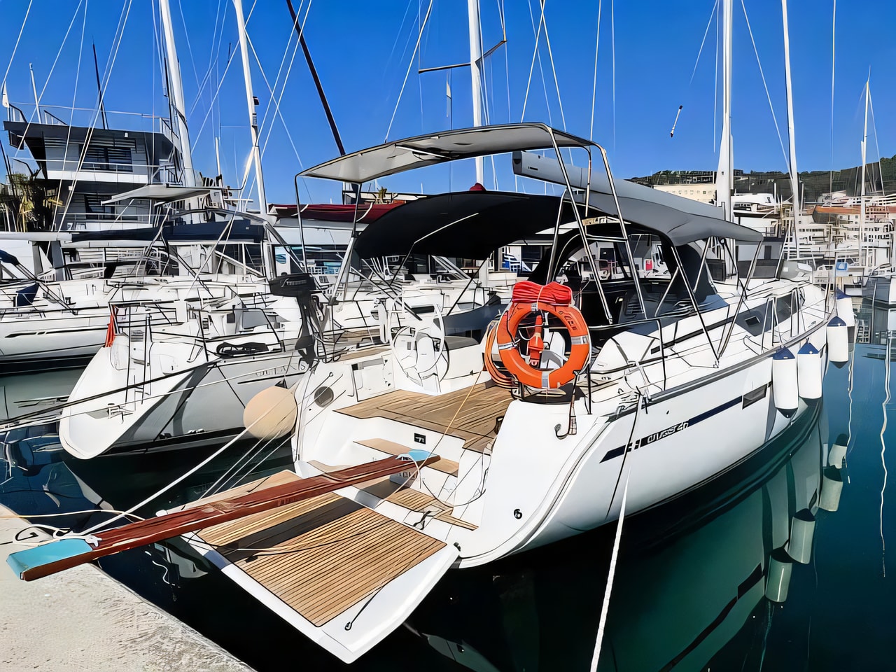Exterior overview of Bavaria 46 Cruiser sail boat for charter from Biograd Sangulin in the Istria / Kvarner sailing area Croatia