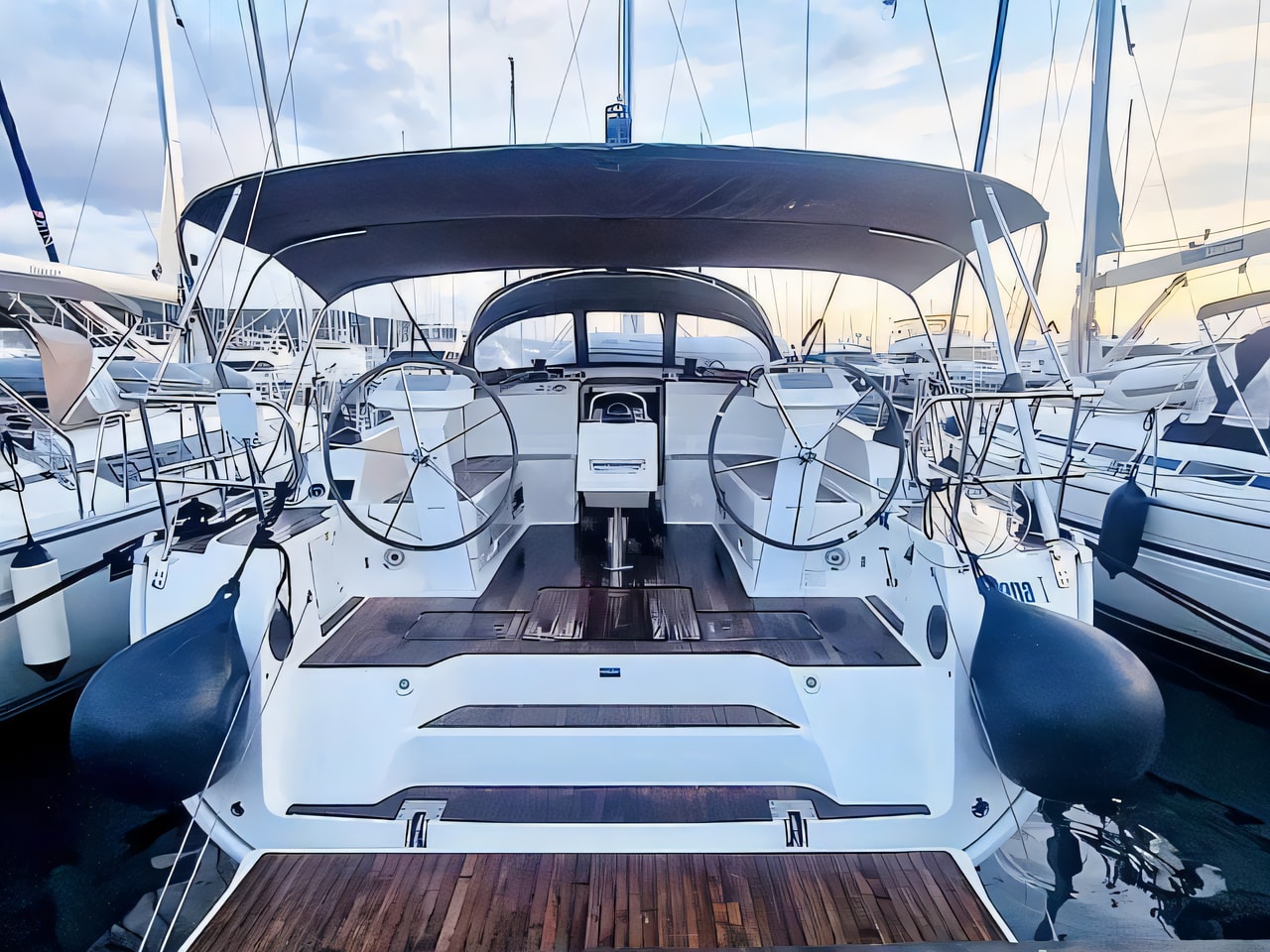 Exterior overview of Bavaria 46 sail boat for charter from Krk Marina Punat in the Istria / Kvarner sailing area Croatia