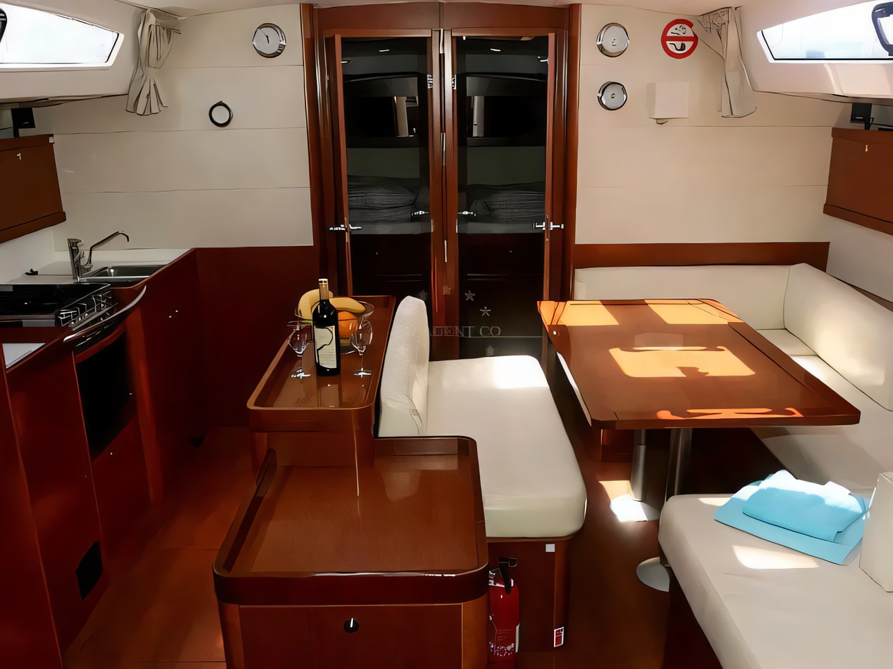 Layout of Oceanis 50 sail boat with 5 cabins Croatia yacht charter