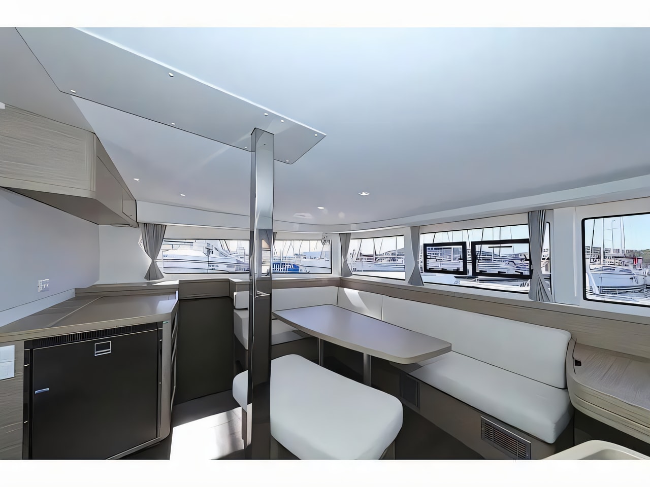 Layout of Lagoon 42 catamaran with 6 cabins Croatia yacht charter