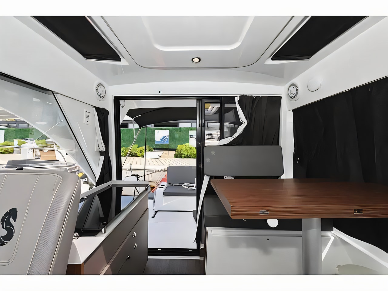 Layout of Antares 9 OB motor boat with 2 cabins Croatia yacht charter