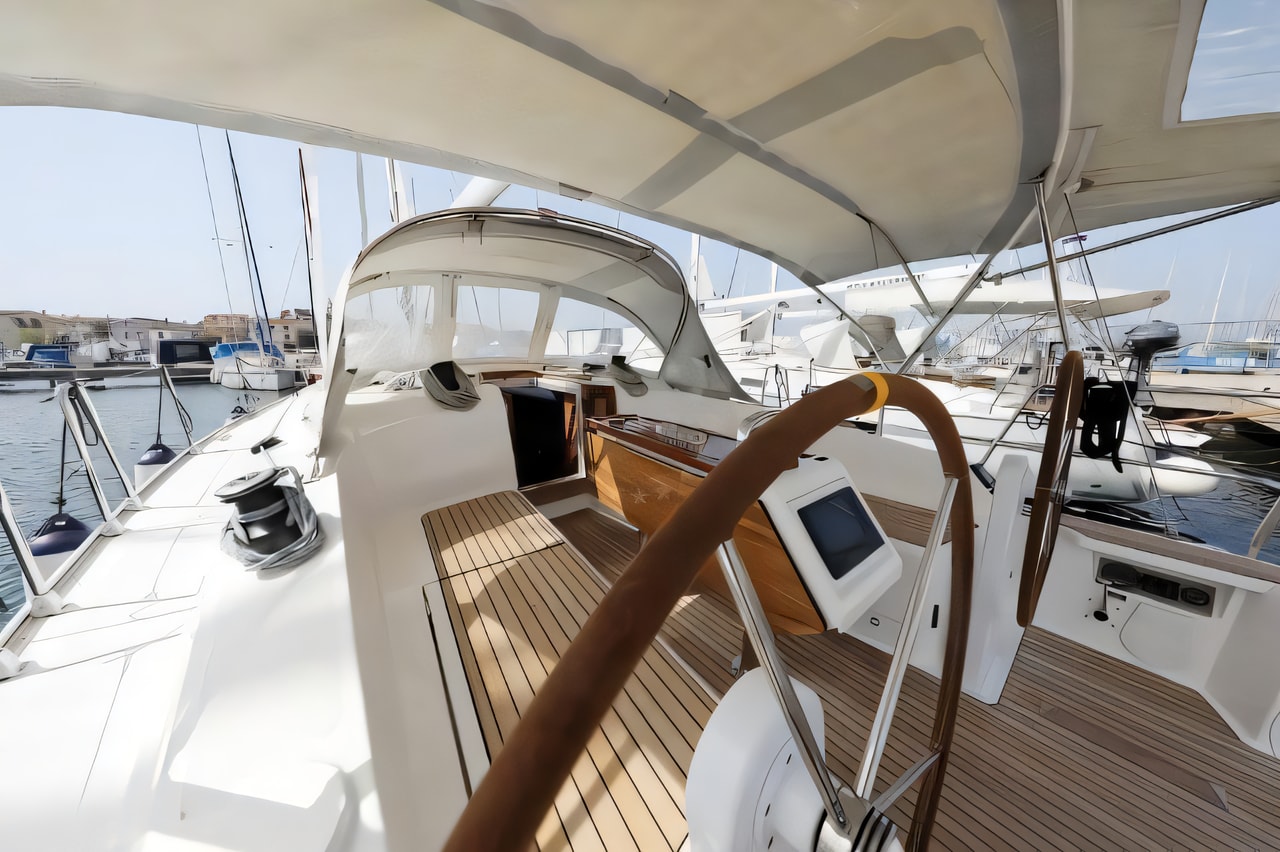 Layout of Bavaria Cruiser 37 sail boat with 3 cabins Croatia yacht charter