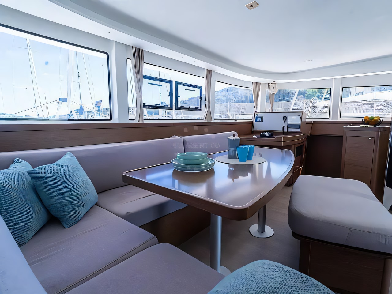 Layout of Lagoon 42 catamaran with 6 cabins Croatia yacht charter