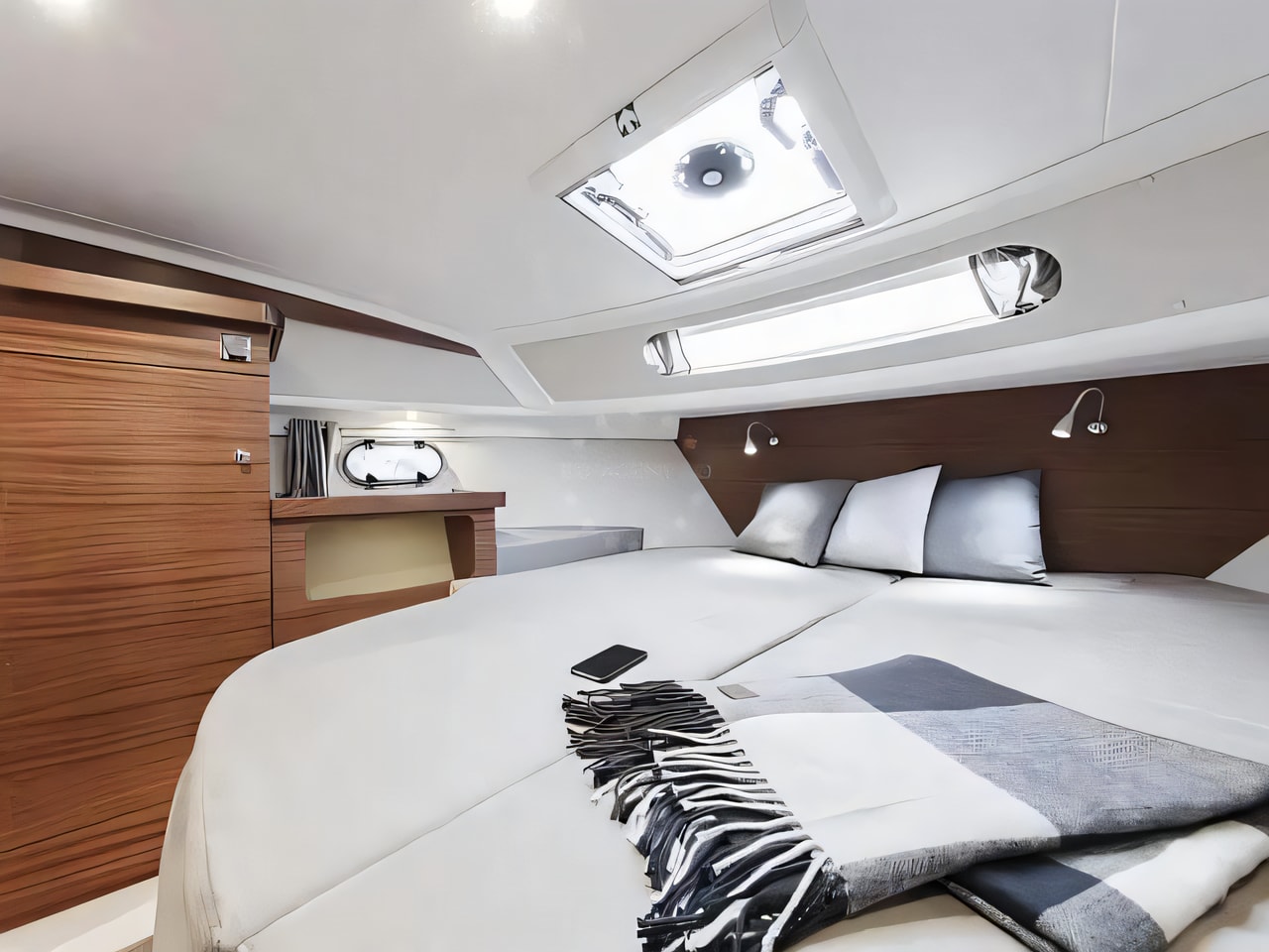 Nimbus 365 Coupe yacht layout 2 cabins Croatia charter