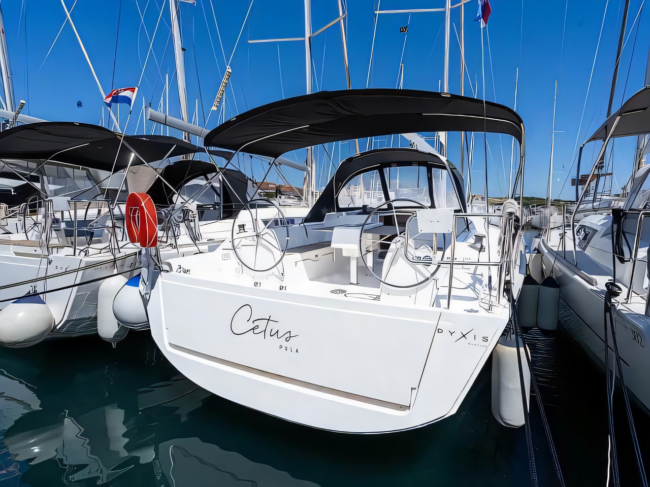 Dufour 382 Grand Large sailing yacht for charter from Pula / Tehnomont Marina Veruda Istria / Kvarner sailing area Croatia