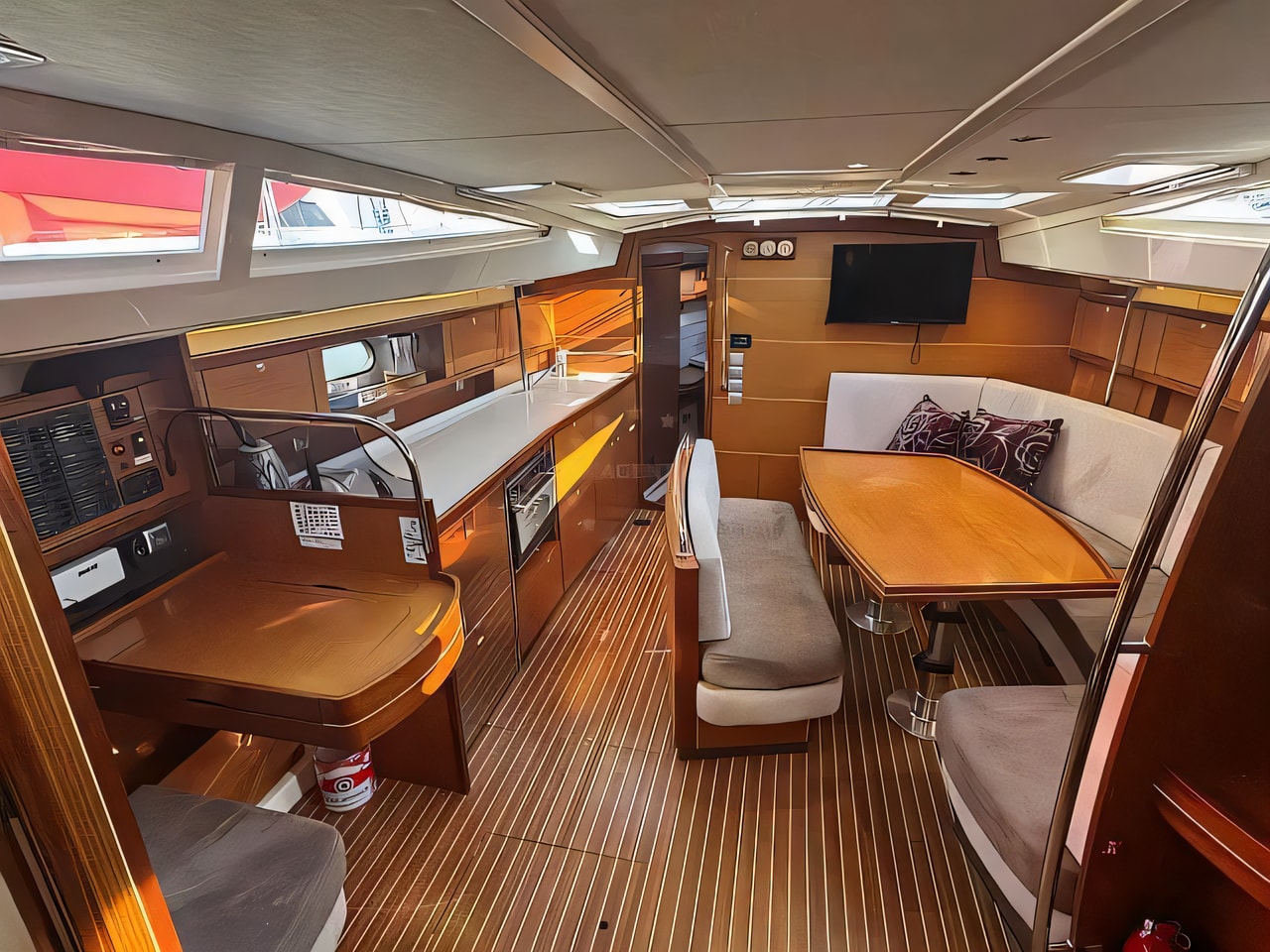 Layout of Delphia 47 sail boat with 4 cabins Croatia yacht charter