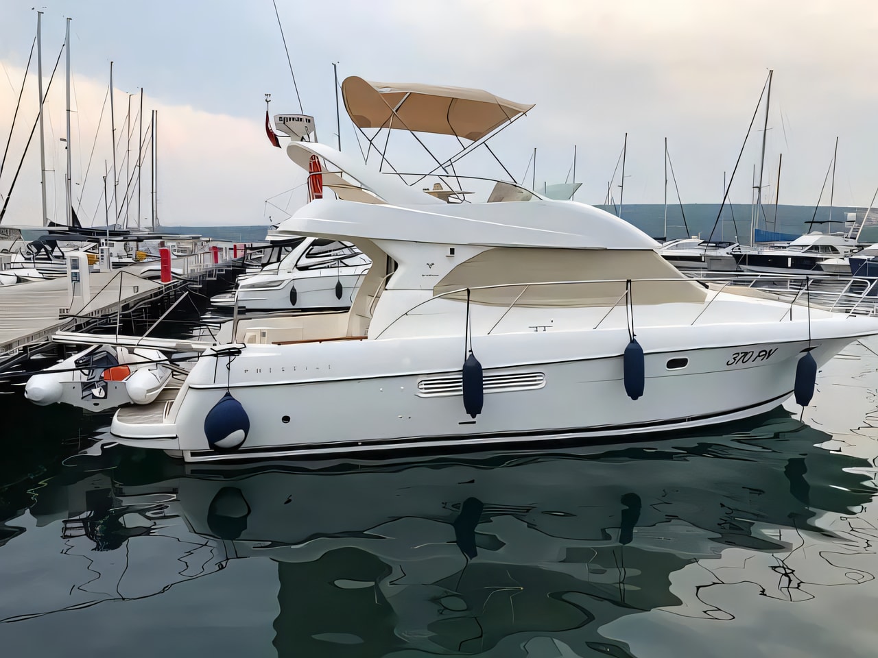 Exterior overview of Prestige 36 Fly motor boat for charter from Krk Marina Punat in the Istria / Kvarner sailing area Croatia