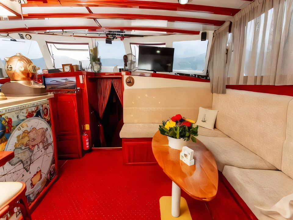 Interior of NOSTALGIJA gulet or cruiser with 5 cabins Croatia yacht charter