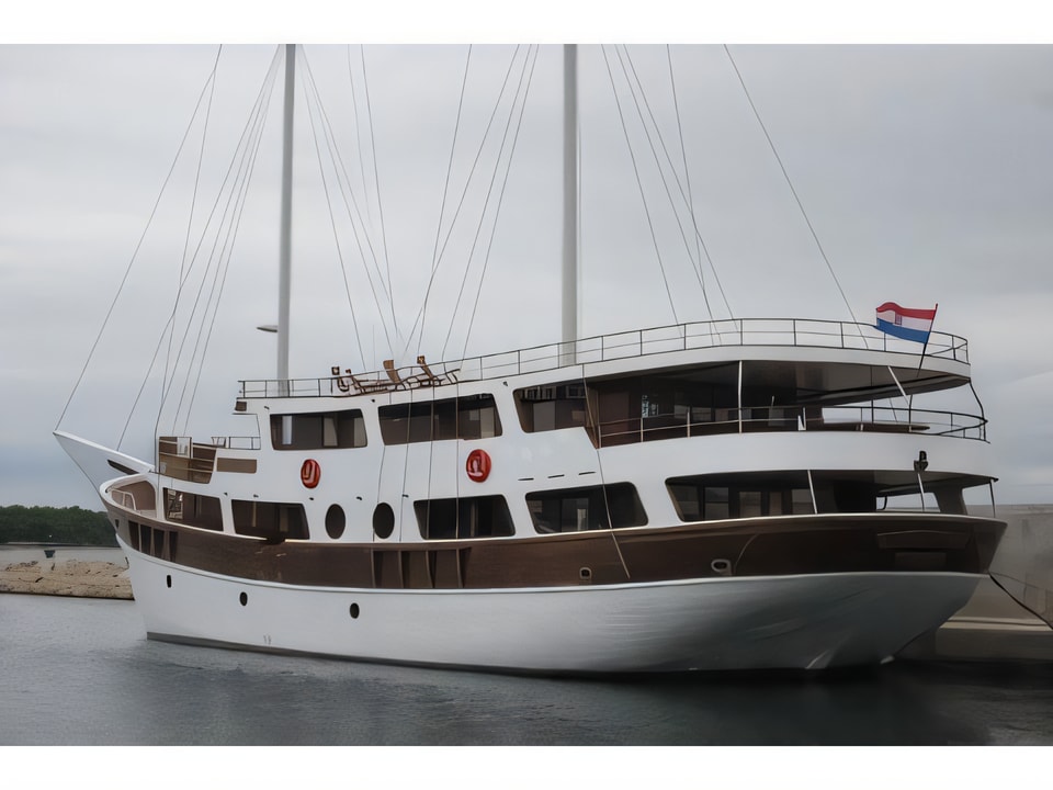 Exterior overview of CESARICA motoryacht for charter from Split ACI Marina in the Split sailing area Croatia