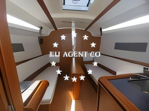 Layout of Sun Odyssey 349 sail boat with 3 cabins Croatia yacht charter