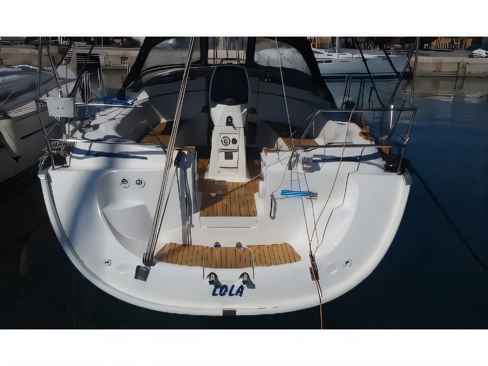 Bavaria 39 Cruiser sailing yacht for charter from Primosten / Marina Kremik Sibenik sailing area Croatia